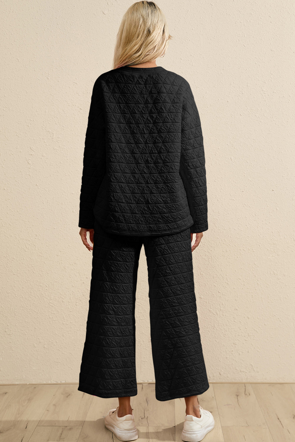 Dark Grey Solid Quilted Pullover and Pants Outfit
