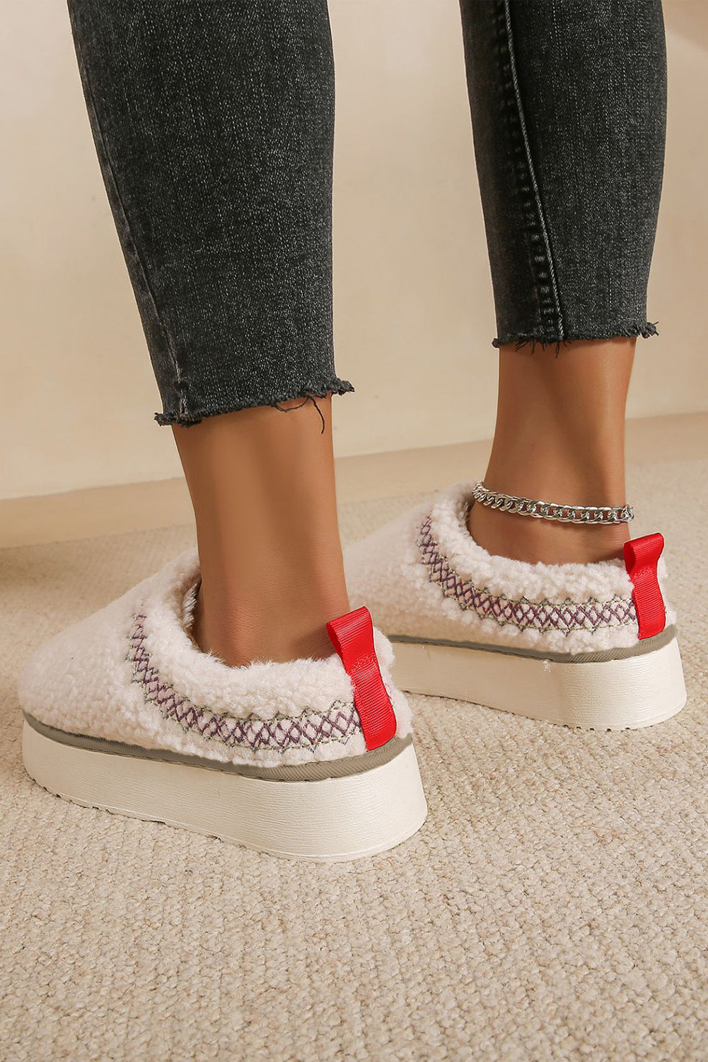 Embroidered Plush Slippers