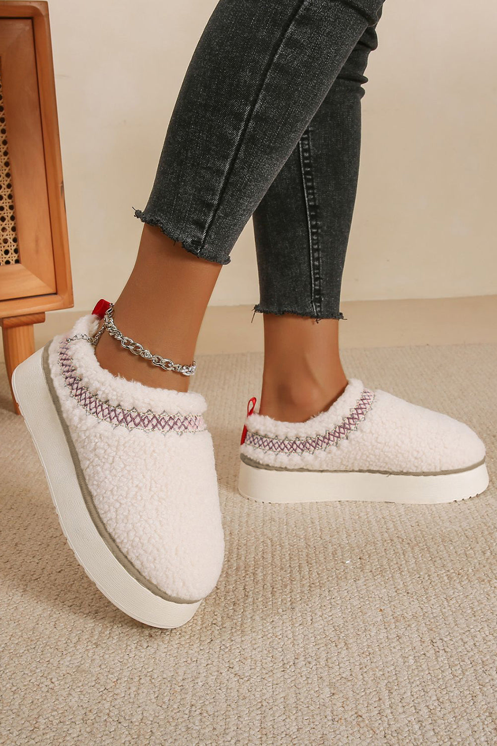 Embroidered Plush Slippers