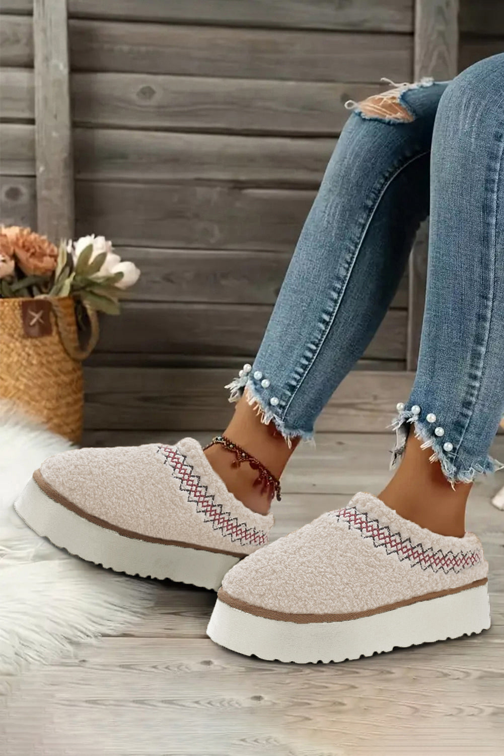 Embroidered Plush Slippers