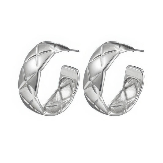 Metal hoop earring